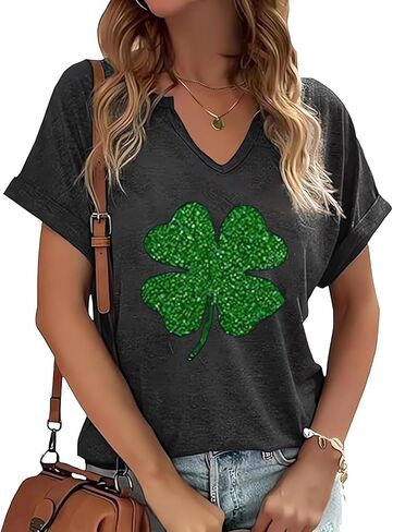 قمصان يوم القديس باتريك برقبة على شكل حرف V للنساء قميص برسومات Lucky Irish Shamrock Clover كاجوال بأكمام قصيرة in Kuwait
