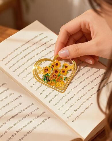4 قطع من الإشارات المرجعية على شكل قلب بمشبك معدني لقراءة النساء، لوحة زيتية فان جوخ مونيه لطيفة على شكل فراشة مجوفة على شكل فراشة لطلاب المعلمين، ملحقات القراءة هدايا لمحبي الكتب in Kuwait