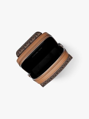 حقيبة Hudson متوسطة الحجم للرجال من مايكل كورس/MK Signature Small، بني/أمتعة in Kuwait