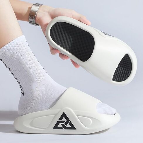 Casual slippers,Double layered design sandals with soft insoles,anti slip thick soles casual lightweight and wear resistant for outdoor use on the beach in Saudi Arabia
