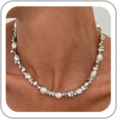 Pearl Choker Necklaces for Women Chunky Gold Beaded Pearl Necklaces Charm Pearls Choker Necklace Vintage Statement Necklace Dainty Y2K Jewelry Boho Prom Jewelry Gift for Women in Saudi Arabia