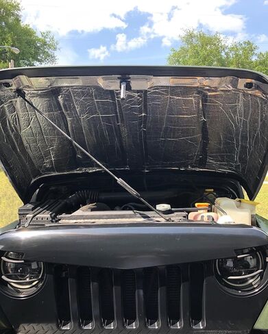 وسادة عازلة لغطاء السيارة - عازل للصوت ودرع للحرارة - رغوة ذاتية اللصق مقاس 32 × 55 بوصة مع رقائق الألومنيوم in Kuwait