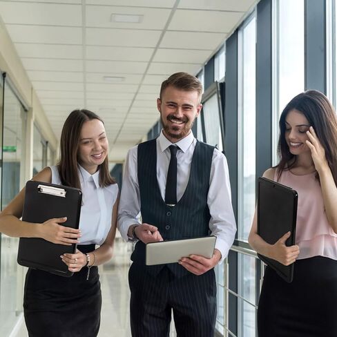 YOUEON 8 قطع من الحافظة البلاستيكية مع مساحة تخزين، ألواح حافظات بحجم الحروف مع مشبك منخفض الشكل، لوح مشبك للرضاعة مقاوم للماء مع حامل أقلام وفتحة جانبية للمكتب والمدرسة والمعلم، أسود in Saudi Arabia