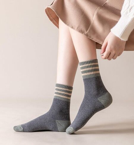 5 Pairs Soft Warm Thermal Crew Socks Vintage Casual Winter Socks Knit Wool Hiking Cozy Socks in Saudi Arabia