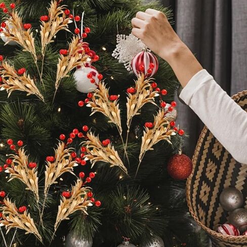 عيد الميلاد التوت الاصطناعي الجذعية الأحمر هولي بيري فروع الذهب عيد الميلاد محاكاة النباتات DIY شجرة عيد الميلاد إكليل الديكورات (2PCS) in Saudi Arabia