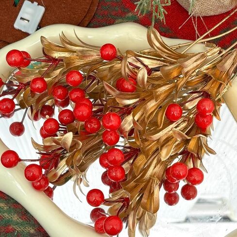 عيد الميلاد التوت الاصطناعي الجذعية الأحمر هولي بيري فروع الذهب عيد الميلاد محاكاة النباتات DIY شجرة عيد الميلاد إكليل الديكورات (2PCS) in Saudi Arabia