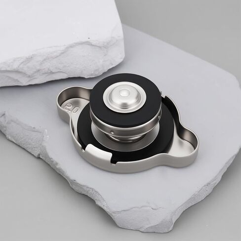 Radiator Cap 45mm 0.9 Bar 15272-72020 Compatible with Kubota Tractor B5200 B7200 L185 L175 in Saudi Arabia