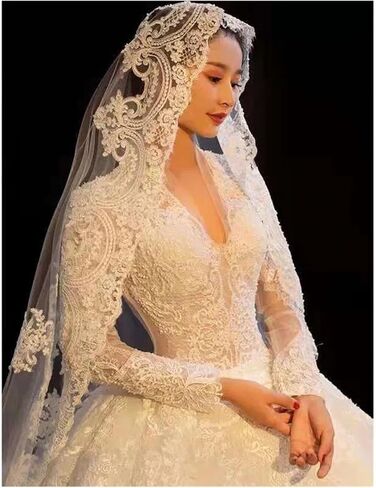 حجاب زفاف طويل 5 متر 4 متر 3 متر حافة مزينة بالدانتيل، حجاب كاتدرائية مع مشط أبيض عاجي (اللون: أبيض فاتح، الحجم: 500 سم) in Kuwait