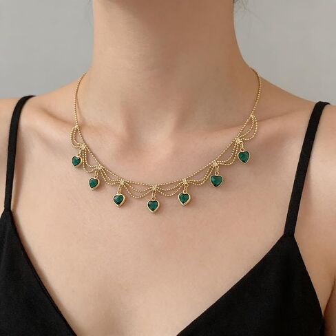 قلادة على شكل قلب أخضر من النحاس المطلي بالذهب عيار 14 قيراط للنساء، قلادة قلادة على شكل قلب أخضر مكعبة من حجر الزركون وحجر الراين، مجوهرات عصرية عصرية للارتداء اليومي وهدايا الحفلات in Kuwait