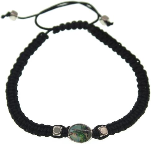 سوار ميدالية سانت جود ثاديوس باللون الأخضر وسلسلة فضية اللون Pulsera De San Judas Tadeo Hilo Color Verde Con Medalla Tono Plateado (Sj-12) in Kuwait