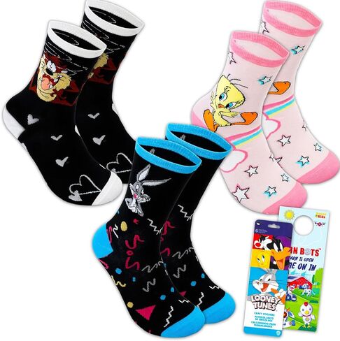 مجموعة جوارب لوني تونز - حزمة مع 3 أزواج من الجوارب بطول الطاقم تتميز بملصقات باغز باني وتويتي بيرد والمزيد من الملصقات | ملابس لوني تونز للنساء in Kuwait