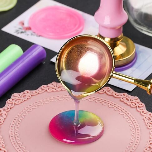 أعواد شمع متوهجة تتوهج في الظلام، أعواد ختم شمع متوهجة من NEX&CO، كبيرة 11 مم متعددة الألوان، عصي مسدس صمغ مضيئة للحرف اليدوية، دعوات الزفاف، ديكور الحفلات، قرطاسية يومية، 10 عبوات in Kuwait