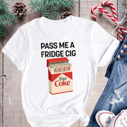 سويت شيرت Pass Me a Fridge Cig، سترة ميمي ساخرة، أحتاج إلى قميص صودا للحمية، قميص لمحبي المشروبات العاطفية، هدية عيد الميلاد لمحبي الصودا للجنسين متعدد الألوان in Kuwait