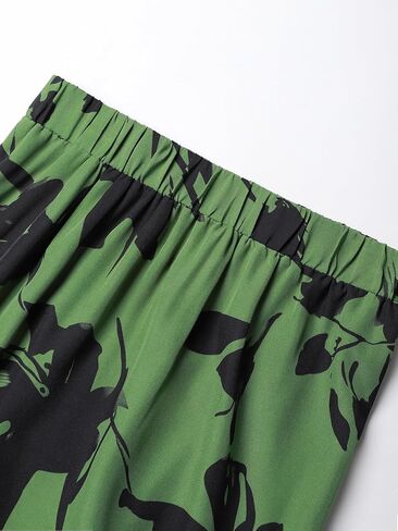 Green and Fashionable Women's Skirt, Long Style, Suitable for Winter wear in Saudi Arabia