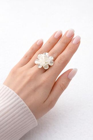 Flower Statement Ring for Women, White Mother of Pearl Floral Ring, Adjustable Gold Tone Open Band Ring, Elegant Everyday Jewelry in Saudi Arabia