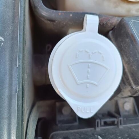 غطاء خزان سائل غسالة الزجاج الأمامي Click&Fit متوافق مع Mitsubishi Pajero MK2 V20-، V30-، V40-1991-1999 Montero Galloper MB683936 in Saudi Arabia