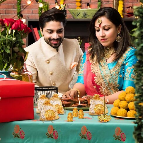 120 عبوة من هدايا ديوالي مع 30 حامل بخور لوتس، و30 قطعة زينة غانيشا ذهبية صغيرة، وحقائب أورجانزا وبطاقات شكر - هدايا الإرجاع الهندية لبوجا والمهرجانات والاحتفالات (المجموعة الذهبية) in Kuwait