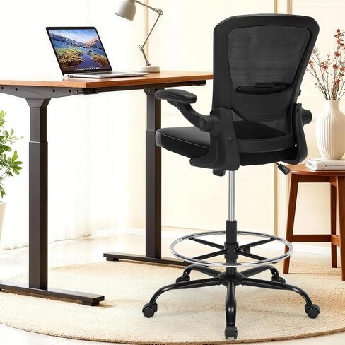 كرسي مكتب طويل مع مقعد من جلد البولي يوريثان، كرسي مكتب مريح بوزن 400 رطل مع دعم قطني، مقعد مضاد مع حلقة مسند للقدمين قابلة للتعديل ومساند للذراعين قابلة للطي، أسود in Kuwait