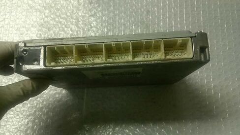 وحدة التحكم في المحرك ECM تناسب 07 متوافقة مع Toyota 4 Runner 89661-35C40 8966135C40 in Saudi Arabia