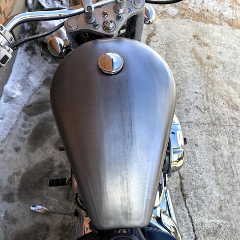 15L Motorcycle Petrol Gas Fuel Tank For HONDA VT750 SHADOW750 1997-2003 in Kuwait