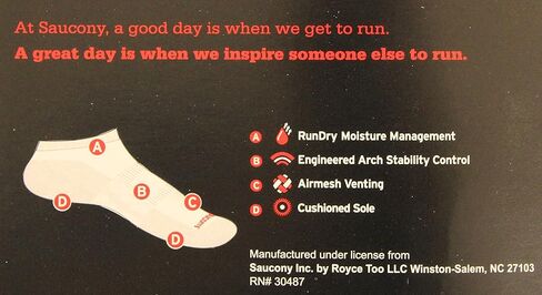 جوارب Saucony الرجالية لأداء No-Show، باللون الأبيض in Saudi Arabia