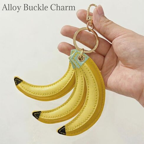 سلسلة مفاتيح من جلد الموز - سلاسل مفاتيح فواكه من جلد البولي يوريثان نابض بالحياة مع إبزيم معدني، ملحق حقيبة للنساء، قلادة محفظة، قلادة حقيبة مدرسية، هدية للنساء ومحبي الحلي الرقيقة in Kuwait