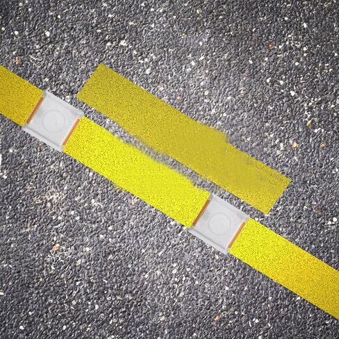 TOYANDONA Heavy Duty Driveway Markers Reflective Road Reflectors Yellow Arrow Signs for Outdoor Safety in Saudi Arabia