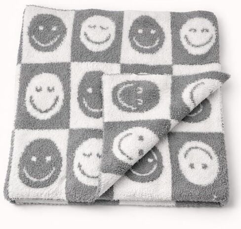 بطانية أطفال بوجه مبتسم مربعات مقاس 28 بوصة × 40 بوصة مع رقعة جلدية - غطاء محبوك ناعم - بطانية استقبال/هدية لحديثي الولادة (أخضر/أبيض) in Kuwait