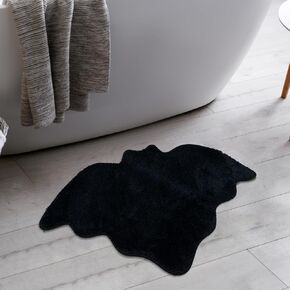 St. Patrick's Day Shamrock Bathroom Decor Bathroom Rugs, Shaggy Soft and Absorbent Bath Rug, Non-Slip, Thick Plush Machine Washable Dry Bath Mats for Home, Tub and Shower, 31"×20" in Saudi Arabia
