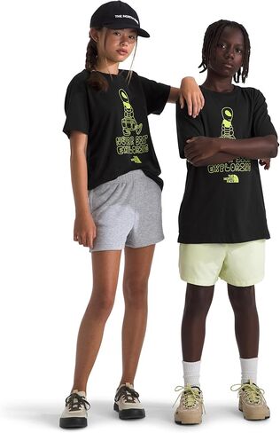 تي شيرت Celestial Drift عادي بأكمام قصيرة للأولاد من The North Face (طفل صغير/طفل كبير) in Saudi Arabia