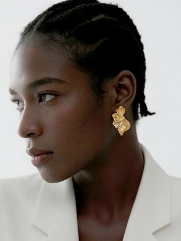 12 زوجًا من الأقراط الذهبية المكتنزة للنساء لا تسبب الحساسية سميكة مفتوحة ملتوية مجموعة أقراط هاجي العصرية على شكل ورقة زهرة أقراط متدلية ذهبية in Kuwait