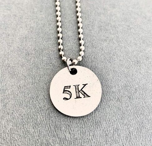 قلادة / سوار / سلسلة مفاتيح / علامة حقيبة - قلادة بيوتر مستديرة 5K - قلادة بيوتر مستديرة 5K على سلسلة كروية من الفولاذ المقاوم للصدأ مقاس 24 بوصة - ميدالية سباق يمكن ارتداؤها in Saudi Arabia