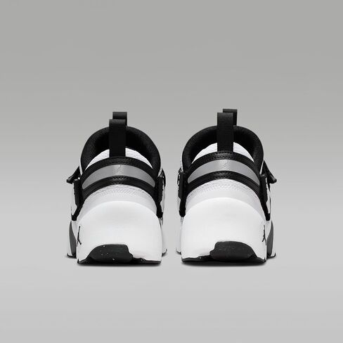 حذاء Jordan Trunner LX للسيدات (أبيض/فضي عاكس/أسود) in Saudi Arabia