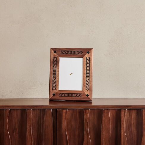 إطار صورة مقاس 8 × 10، مثبت على الحائط/سطح الطاولة، مصنوع من خشب الجوز الأمريكي الصلب بنسبة 100%، إطارات خشبية مجمعة لملصق الصور لديكور المنزل في المعرض الفني، شاشة عرض أفقية/رأسية، لون ثابت، عبوة واحدة in Kuwait