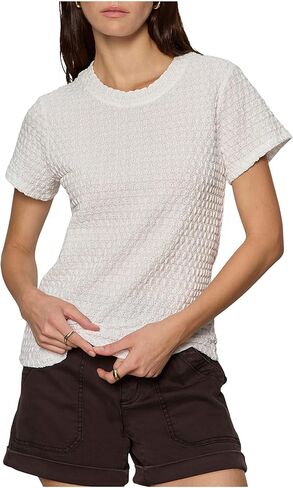 Sanctuary Women's Pucker Up Perfect Tee in Saudi Arabia