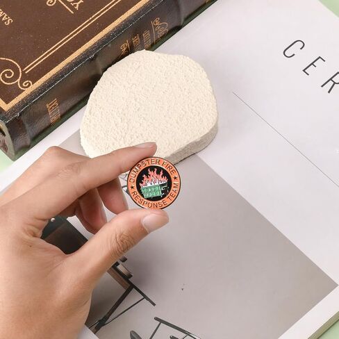 10 قطع من دبابيس المينا لفريق الاستجابة للحريق - هدايا مكتبية مضحكة لزملاء العمل وقادة الفريق، دبابيس ساخرة قابلة للتجميع لمناسبات العمل والحفلات وتقدير رجال الإطفاء in Kuwait