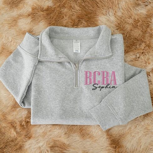 سترة محلل سلوك مخصص من Chillever بسحاب ربع سنوي، هدية لـ BCBA، قميص BCBA يحمل الاسم على الكم، هدية تخرج محلل سلوك معتمد من مجلس الإدارة، هدايا أسبوع تقدير البكالوريوس in Saudi Arabia