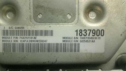 Engine ECM Control Module 2.4L 16-17 Compatible with Jeep Compatible with Cherokee 200 P68258531AA 68292101AE in Saudi Arabia