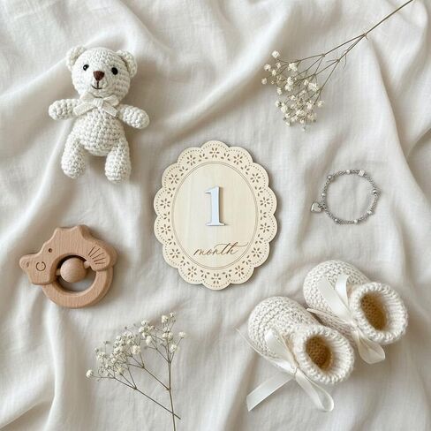 Baby Girl Monthly Milestone Signs, 1-12 Monthly Baby Milestone Girl, Newborn Photography Props Double-Sided, Nursery Decor for Girls (M03) in Kuwait