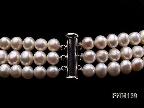 قلادة JYX من اللؤلؤ بثلاث حبات من اللؤلؤ 6-7 مم بشكل مسطح قلادة من اللؤلؤ الأبيض للمياه العذبة المستزرعة للنساء 15.5-18 بوصة in Kuwait