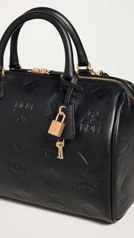 حقيبة يد بوسطن الجلدية Ella Maxi للسيدات من MCM in Kuwait