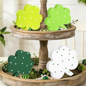 ديكور يوم القديس باتريك، 4 قطع من زخارف شامروك الخشبية، مقاسات وألوان مختلطة ديكور شامروك لطاولة مكتب صينية متدرجة in Kuwait