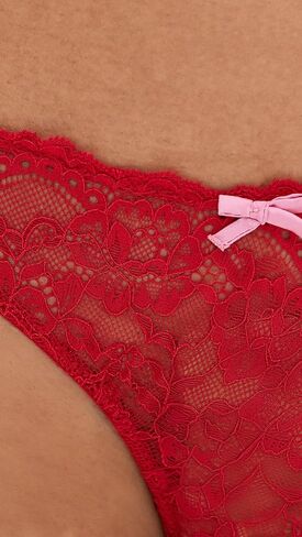 Fleur du Mal Women's Bianca Lace Thong in Saudi Arabia