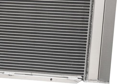 4 Row Aluminum Radiator with Cap For Chevy GM SBC BBC Overall Size: 28" x 19" in Kuwait