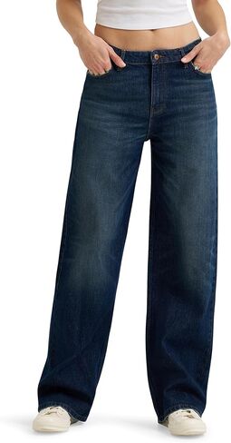 Wrangler Women's Women's Mid Rise Loose Straight Jean in Saudi Arabia