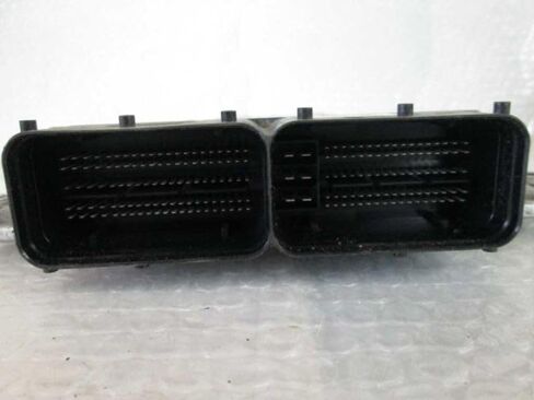 Engine ECM Control Module 2.0L Turbo Fits 17-18 Santa FE 39100-2GKS6 391002GKS6 in Saudi Arabia
