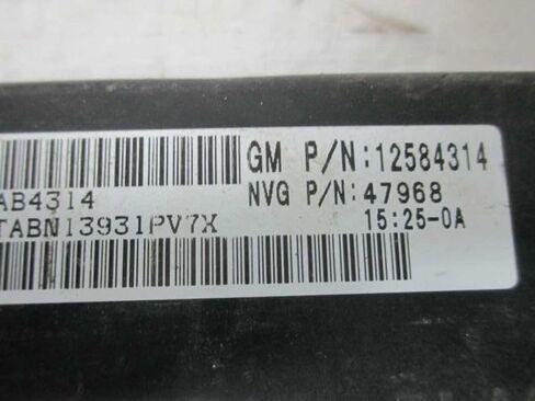Transfer Case Classic Style Fits 03-07 Compatible with Sierra 1500 Pickup 12584314 in Saudi Arabia