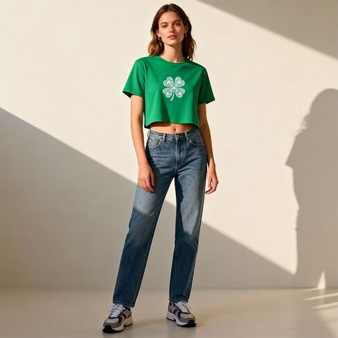 أعلى المحاصيل يوم القديس باتريك: قميص شامروك نمط Crewneck قصيرة الأكمام ملابس نسائية لقميص عيد القديس باتريك in Kuwait
