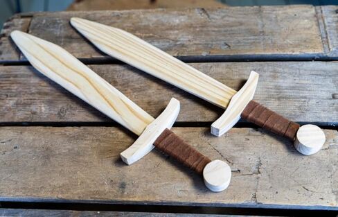 مجموعة لعب خشبية للشباب لشخصين in Kuwait