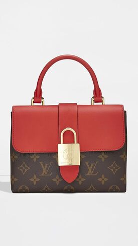 ما يدور حوله يأتي حول حقيبة Louis Vuitton Monogram Lock BB النسائية المفضلة مسبقًا in Kuwait